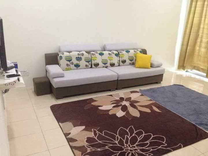 Nuha Homestay Seri Iskandar Eksteriør bilde